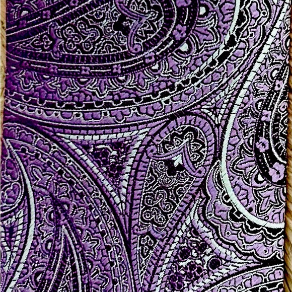 Stafford shirt and tie set - Picture 6 of 9